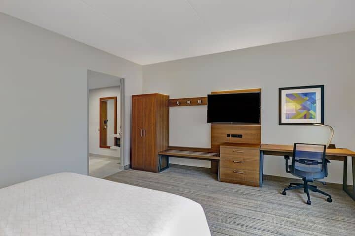 Room 9 of 57