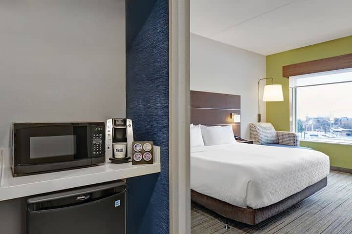 Room 22 of 57