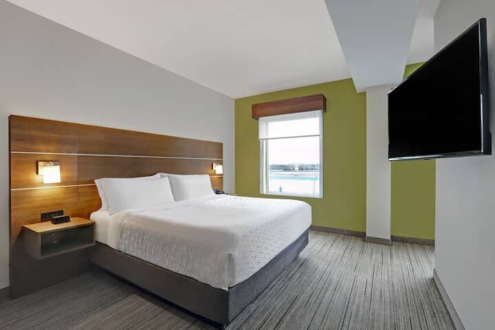 Room 16 of 57