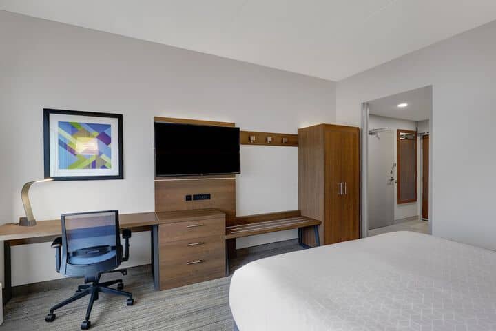 Room 10 of 57